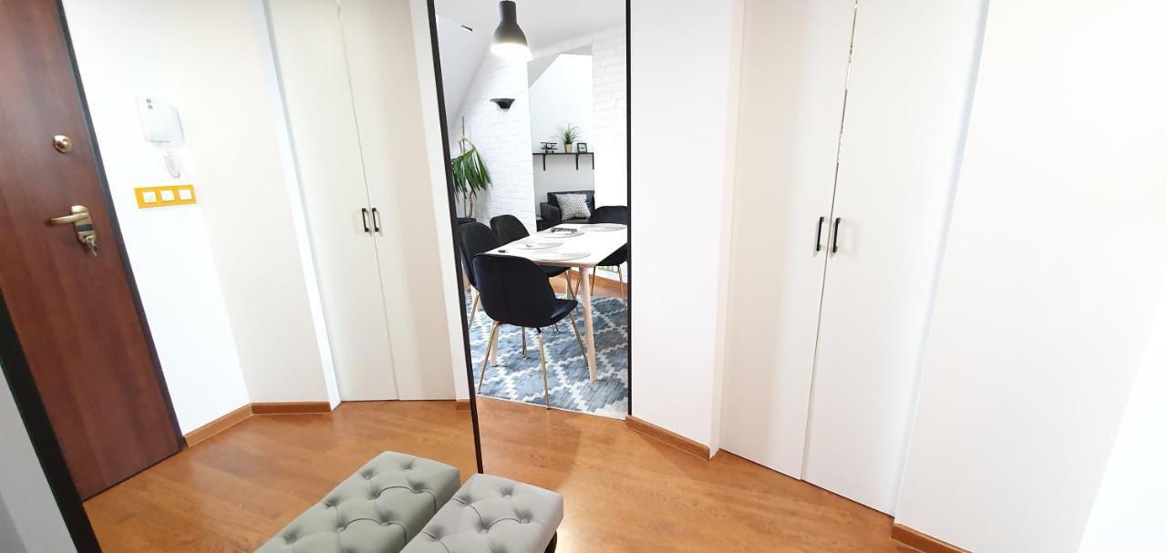 Old Town, Apartment, Blich クラクフ エクステリア 写真