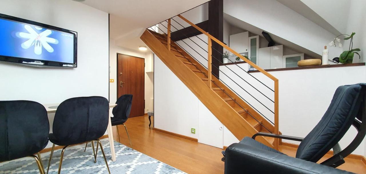 Old Town, Apartment, Blich クラクフ エクステリア 写真