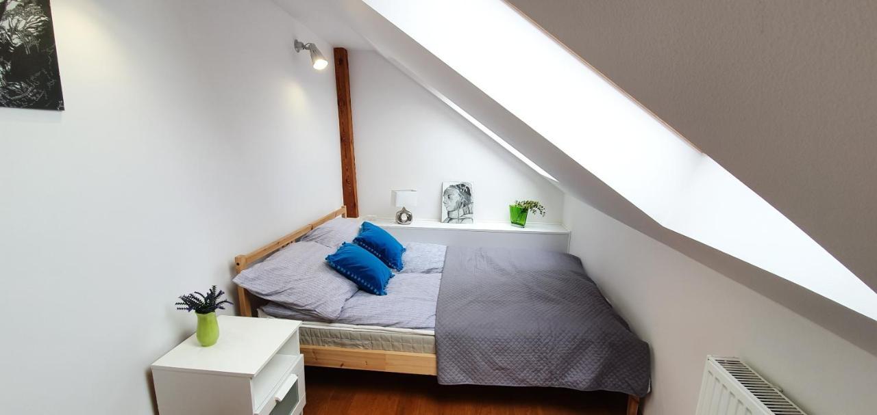 Old Town, Apartment, Blich クラクフ エクステリア 写真